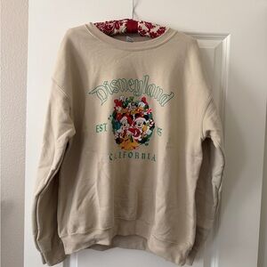 Gildan Heavy Blend Beige Disneyland Xmas Sweatshirt size medium